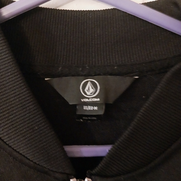 Volcom vest size medium - Picture 2 of 3